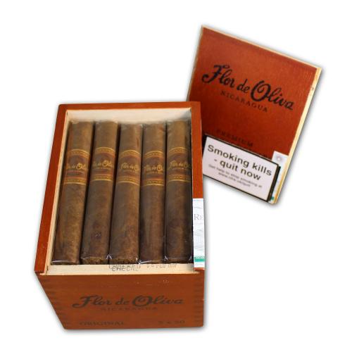 Flor De Oliva Robusto Cigar - Box of 25