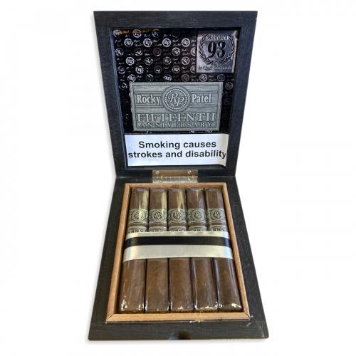 Rocky Patel 15th Anniversary Robusto Gift Box - 5 Cigars