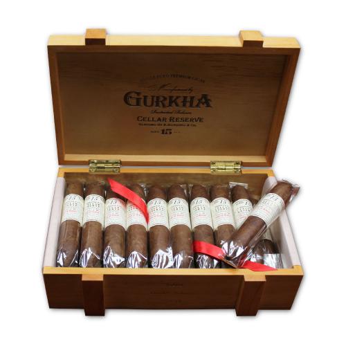 Gurkha Cellar Reserve 15 Year Old Solara Double Robusto Cigar - Box of 20
