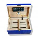 Cuban Flag Humidor with Lock & Front Dial - 75 Cigar Capacity